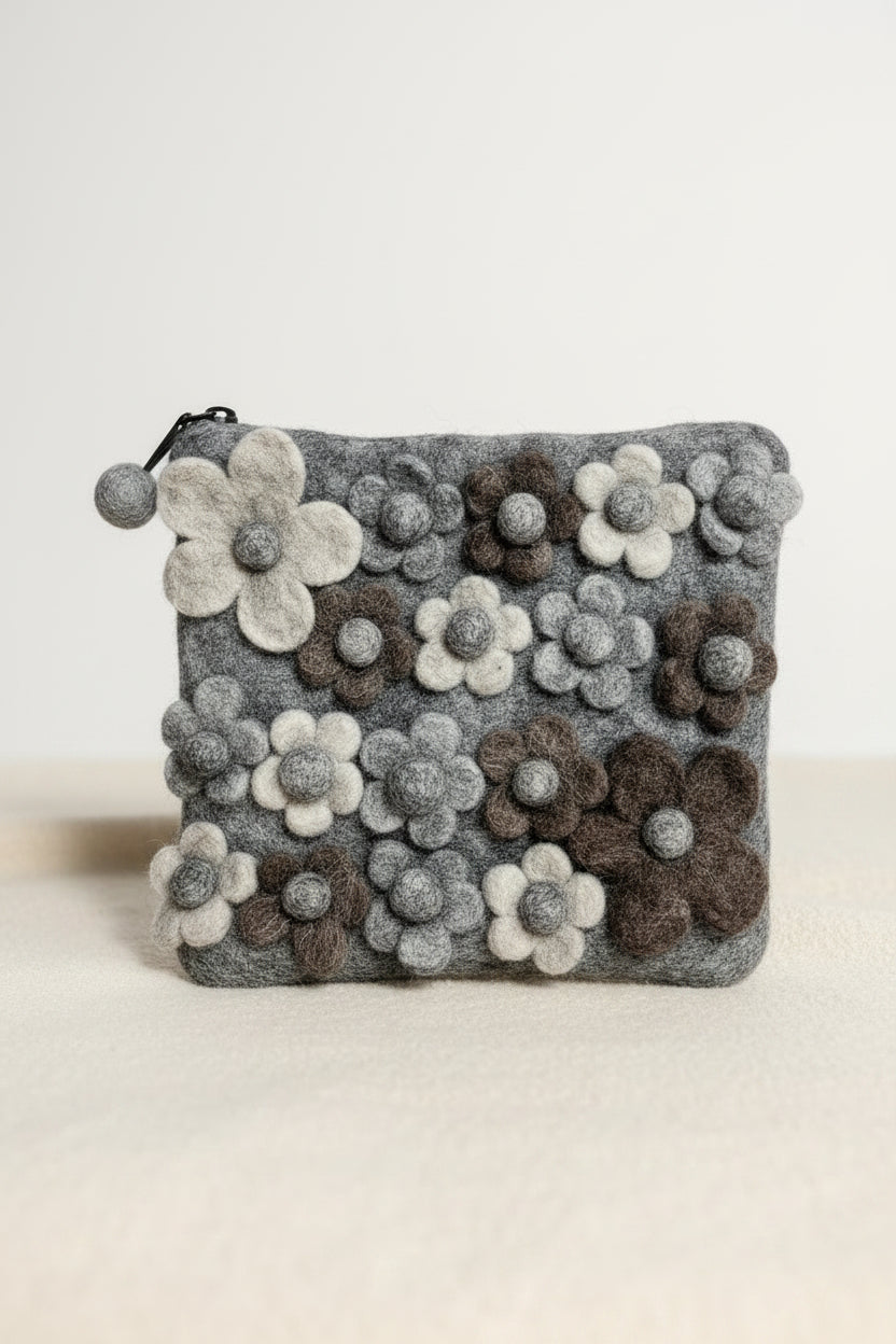 POUCH
