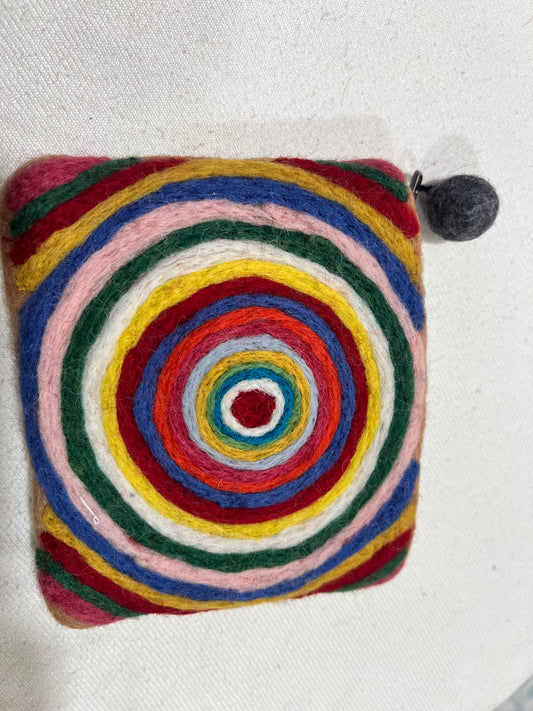 POUCH