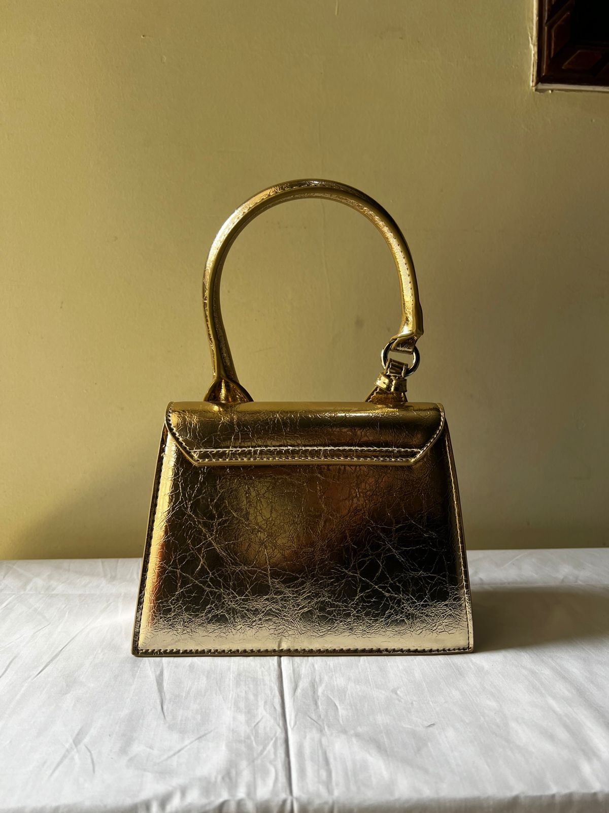 JAQUEMUS BAG MEDIUM SIZE