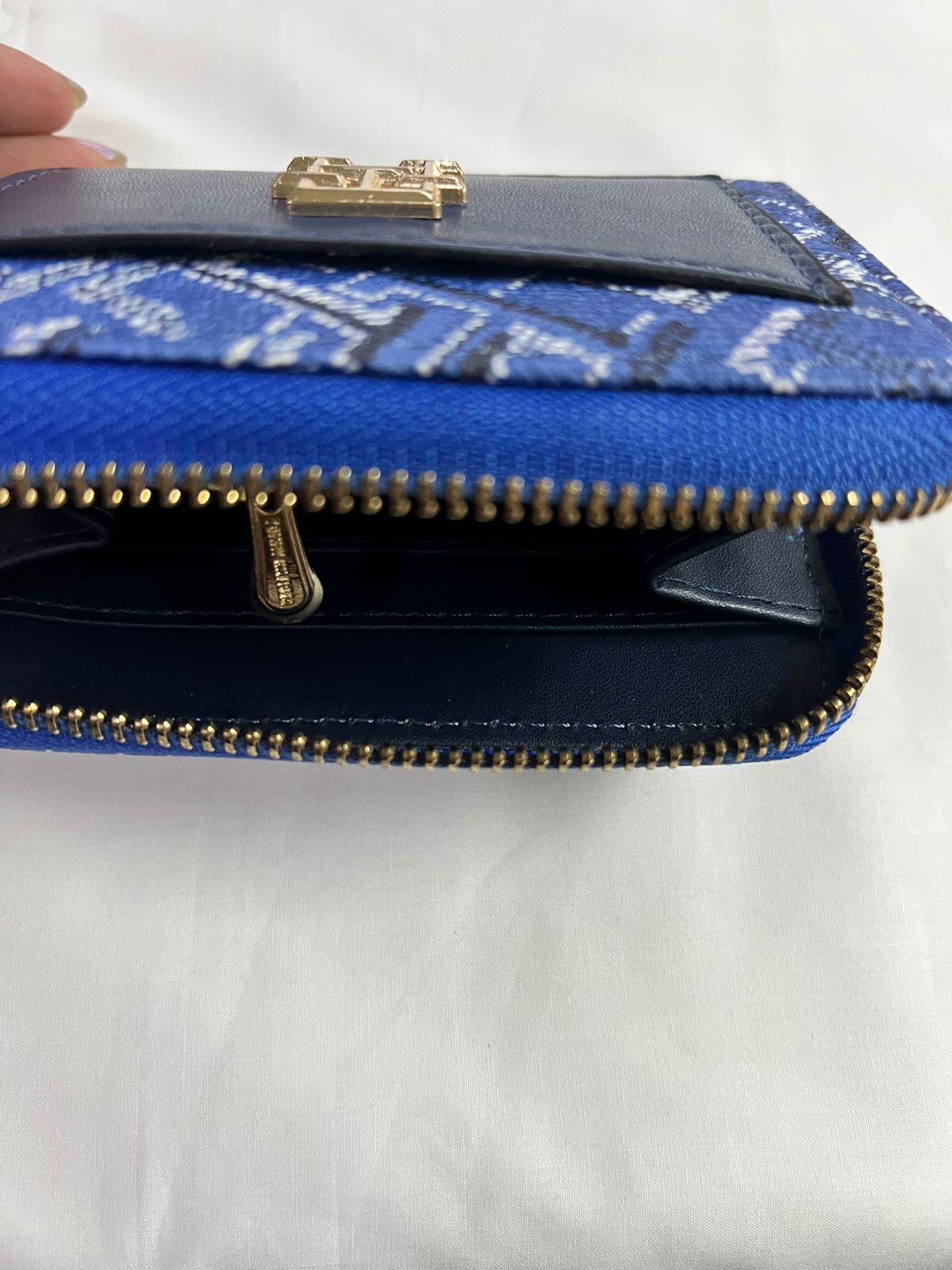 TOMMY HILLFIGER INSPIRED WALLET