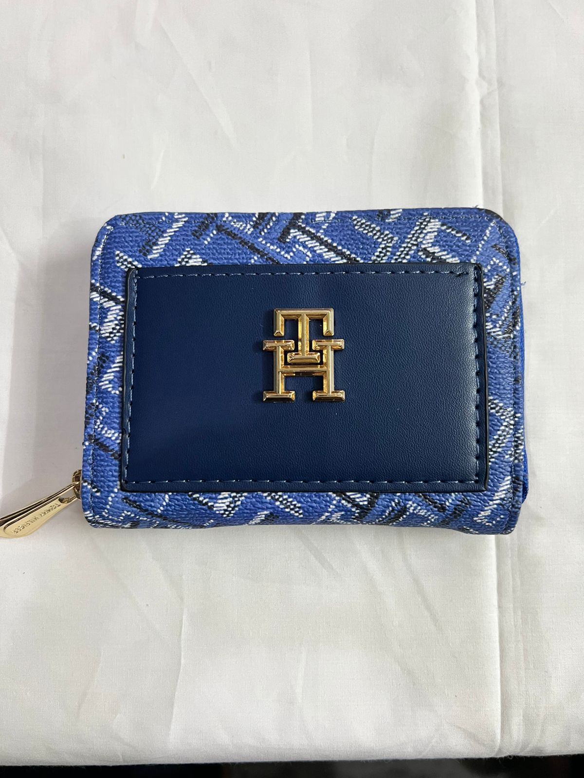 TOMMY HILLFIGER INSPIRED WALLET
